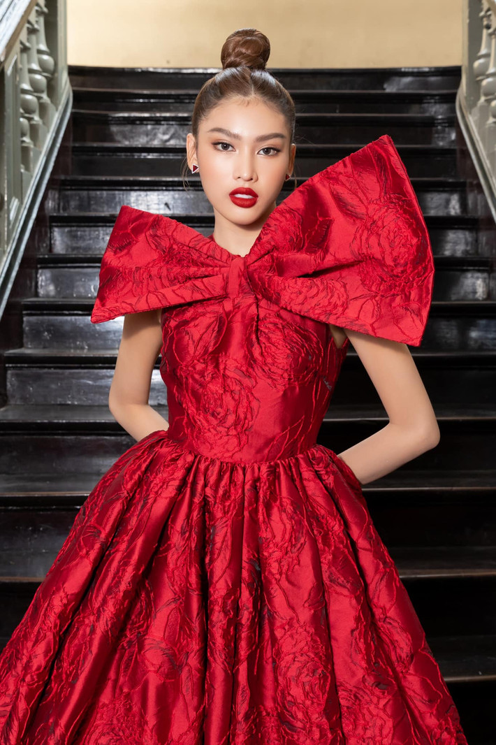 Như vậy, Ngọc Thảo tiếp nối Kiều Loan đeo “sash” Việt Nam chinh chiến Miss Grand International 2020.