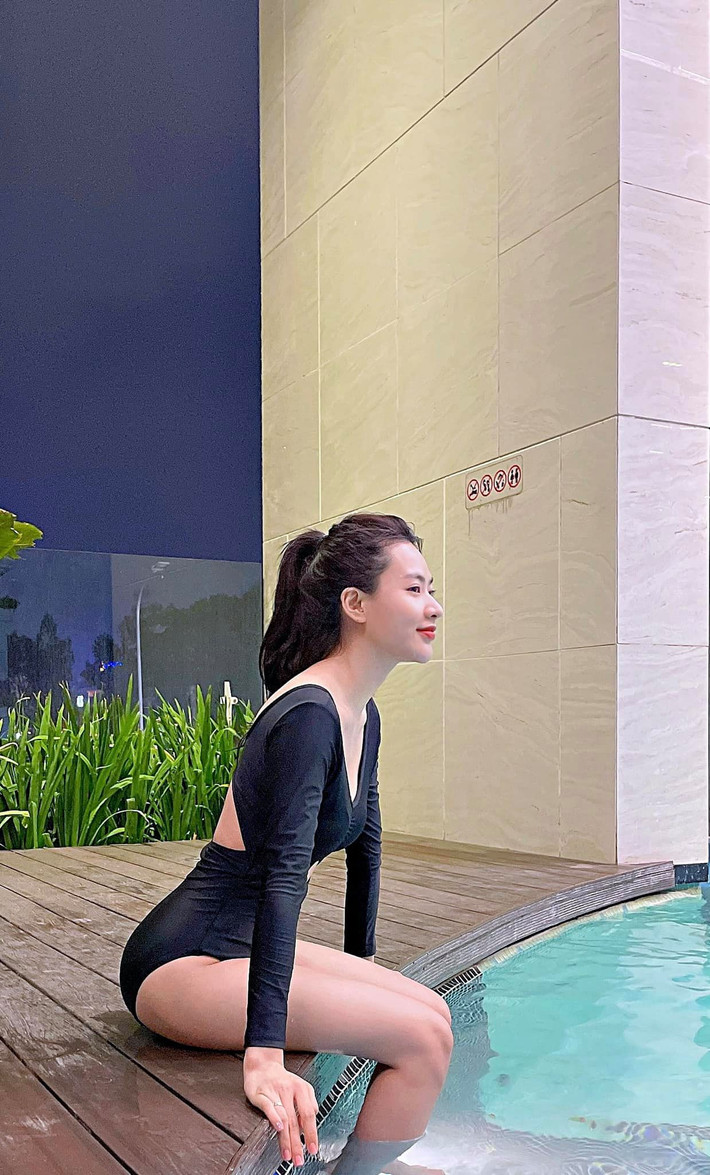 Với lợi thế ngoại hình, mỹ nhân gốc Hải Phòng chuộng phong cách thời trang gợi cảm khoe body.