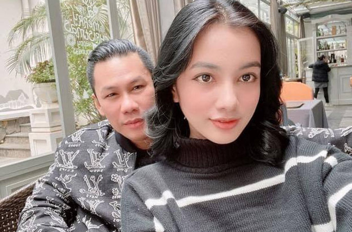 Mới đây có tin cho rằng chồng cũ Lệ Quyên - doanh nhân Đức Huy đang hẹn hò với tình trẻ Cẩm Đan, kém anh 27 tuổi.