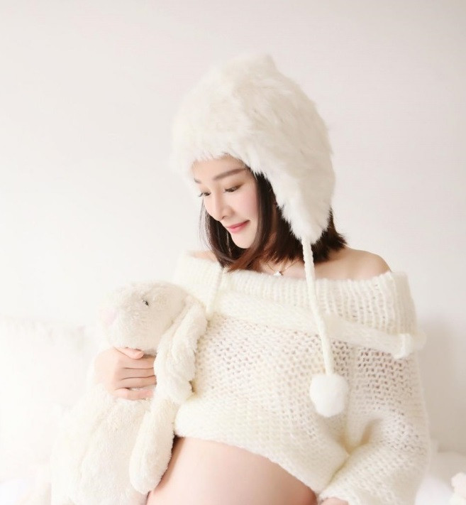 Tháng 6/2018, nữ diễn viên đóng thế bất ngờ tuyên bố kết hôn với một thiếu gia giàu có và nhanh chóng mang bầu.