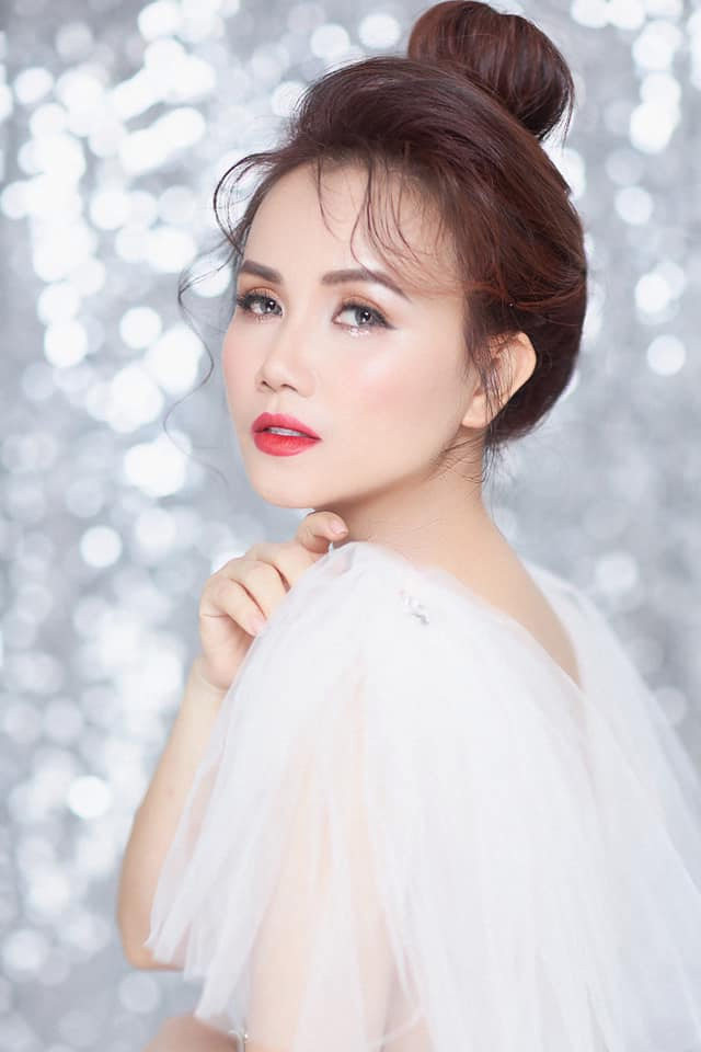 Mặc dù đã tham gia rất nhiều vai diễn nhưng Hoàng Yến được nhiều người nhớ tới kể từ vai cô Xuyến trong bộ phim truyền hình “Về nhà đi con” đóng năm 2018.