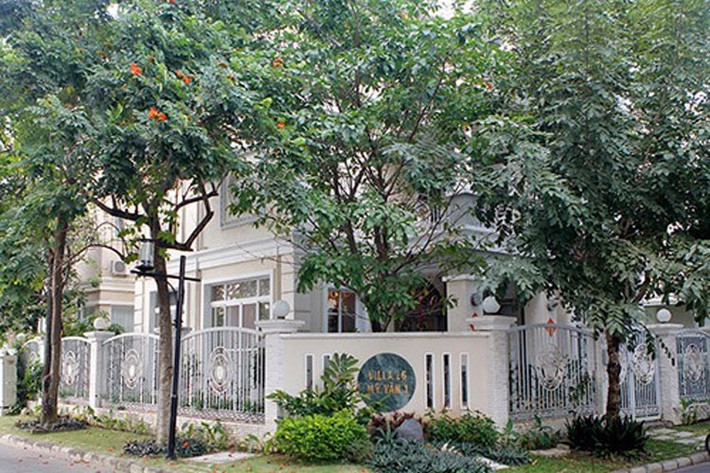 Gia đình Mai Thu Huyền sống trong ngôi biệt thự sang trọng tại quận 7, TP.HCM.