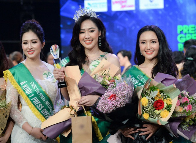 Nữ BTV biết 4 ngoại ngữ từng lọt top 15 Hoa hậu Việt Nam năm 2018 với chiều cao nổi trội 1,75m. Hà My là Hoa khôi Press Green Beauty 2019 - cuộc thi dành cho các nữ MC, phóng viên, biên tập viên.