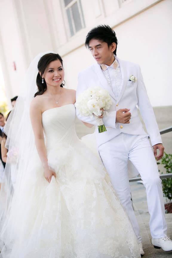 Đan Trường và vợ đại gia là doanh nhân Việt kiều Thủy Tiên kết hôn năm 2013. Sau 3 năm kết hôn, cả hai chào đón con trai đầu lòng Mathis Thiên Từ ra đời.