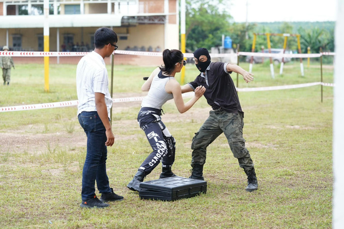 Trong con mắt của Mũi trưởng Long, Kỳ Duyên không kiêu sa, không chảnh chọe chút nào, làm việc rất tích cực và nhiệt tình.