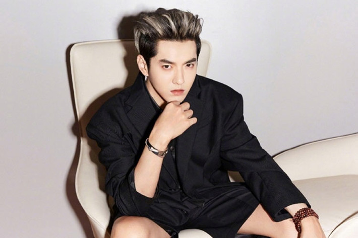 Ngô Diệc Phàm, nghệ danh Kris, sinh năm 1990, là một nam ca sĩ, diễn viên, rapper người Canada gốc Trung Quốc. (Ảnh: weibo)