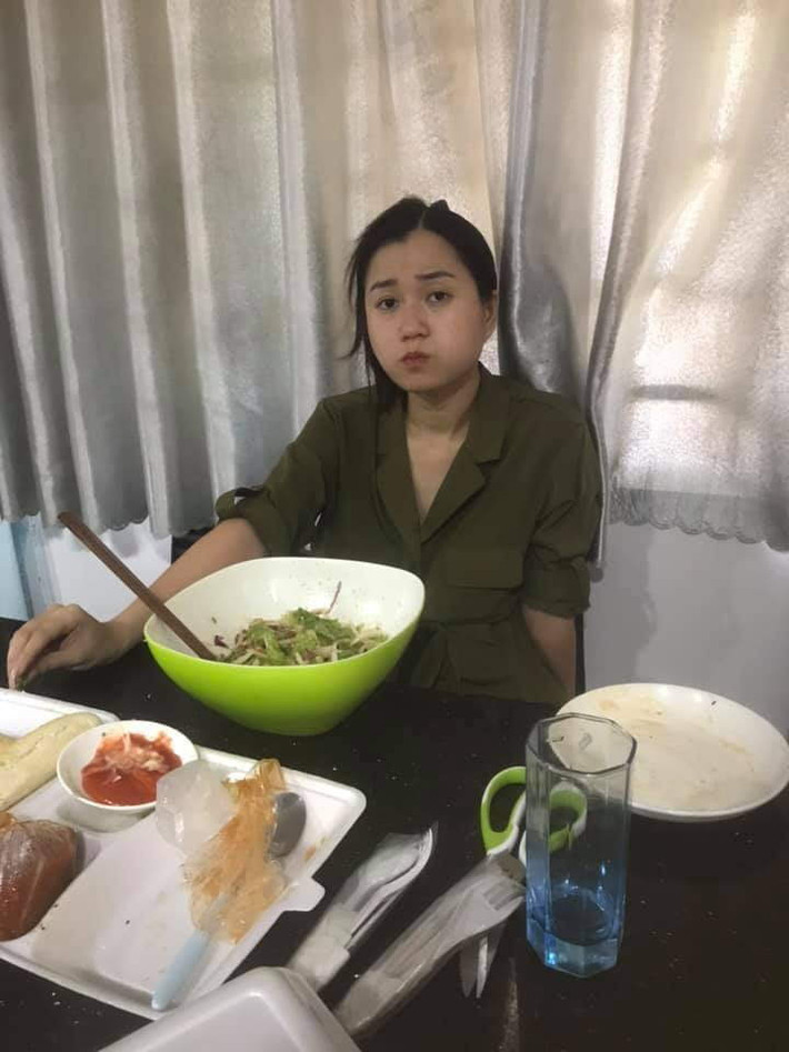 Lâm Vỹ Dạ cũng không ít lần bị ông xã Hứa Minh Đạt "bán đứng".