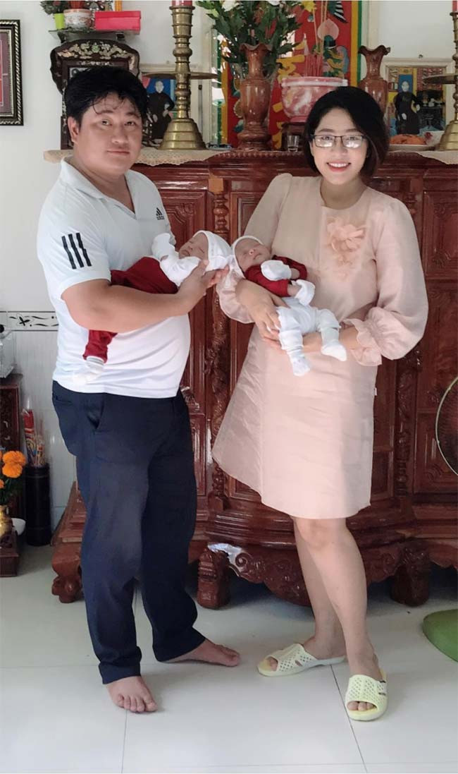 Cuối năm 2020, Đặng Thu Thảo sinh 2 con trai sinh đôi và đặt tên ở nhà là Andy và Tony.