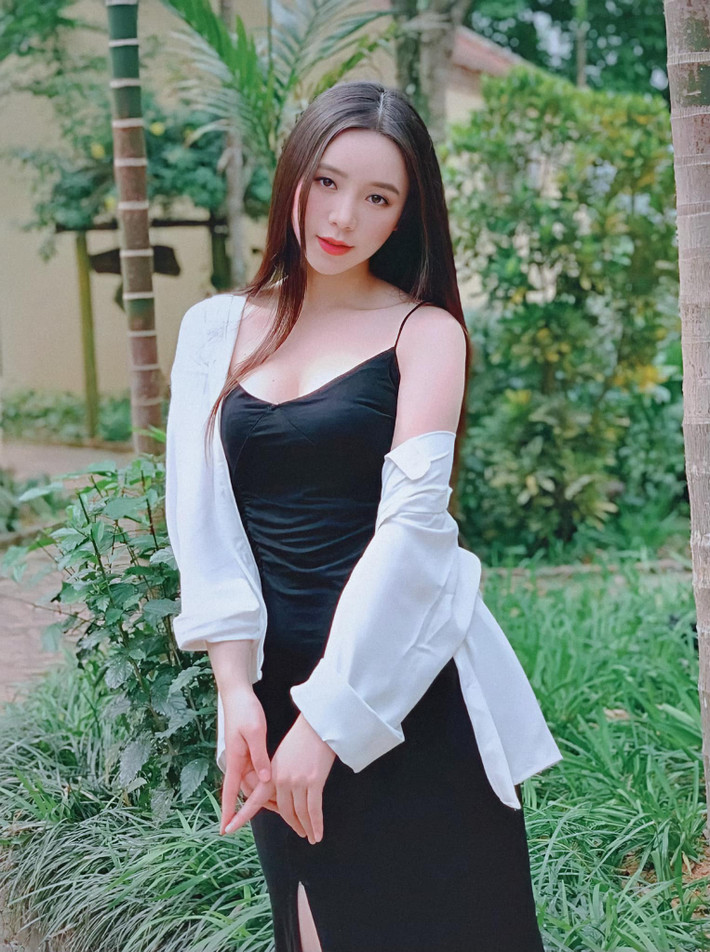 Ngoài đời, Hoàng My của "Hãy nói lời yêu" từng gây ấn tượng với vẻ đẹp dịu dàng và nhẹ nhàng.