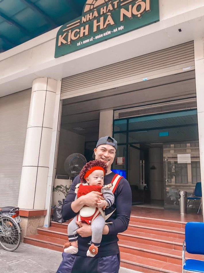 Đồng trong “Mùa hoa tìm lại” do nam diễn viên Duy Hưng thủ vai đang là một trong những nhân vật gây thiện cảm trong phim.