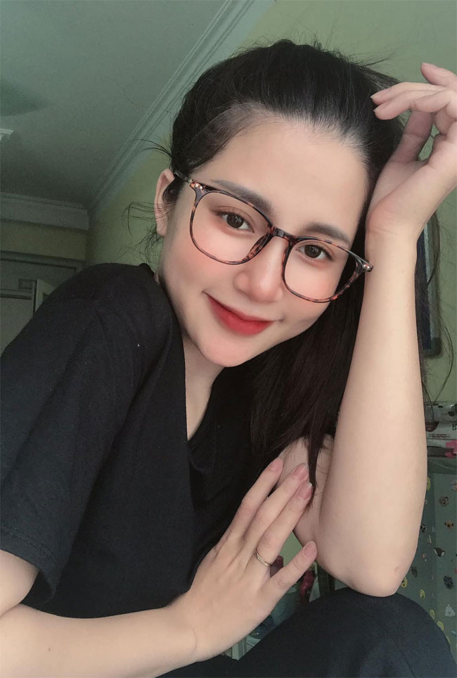 Ngoại hình bắt mắt của bà xã Duy Hưng.