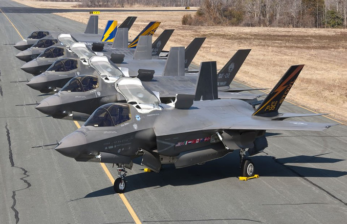 Việc tổ chức huấn luyện chung giữa máy bay chiến đấu F-22A Raptor của Không quân Mỹ và F-35B của Lực lượng Thủy quân lục chiến Mỹ, có thể giúp hỗ trợ mạnh mẽ cho các hoạt động quân sự của Mỹ ở khu vực Châu Á - Thái Bình Dương, nhất là khi có tình huống căng thẳng khu vực xảy ra.