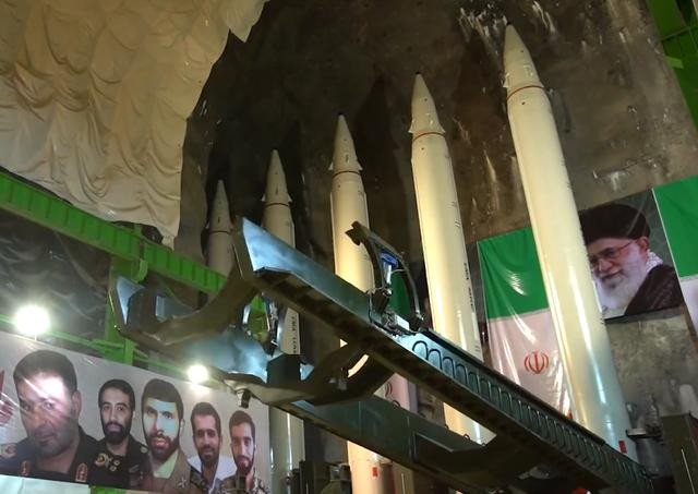 Không khó để thấy rằng, Iran hy vọng bằng phương pháp này, sẽ thực hiện chiến thuật "Lấy đoản binh chế trường trận"; với cách bố trí tên lửa như vậy, sẽ đạt được khả năng phóng nhanh tên lửa đạn đạo, giảm được thời gian nạp tên lửa vào bệ phóng; đồng thời sẽ có tác dụng tấn công bão hòa và bất ngờ trong quá trình tác chiến.