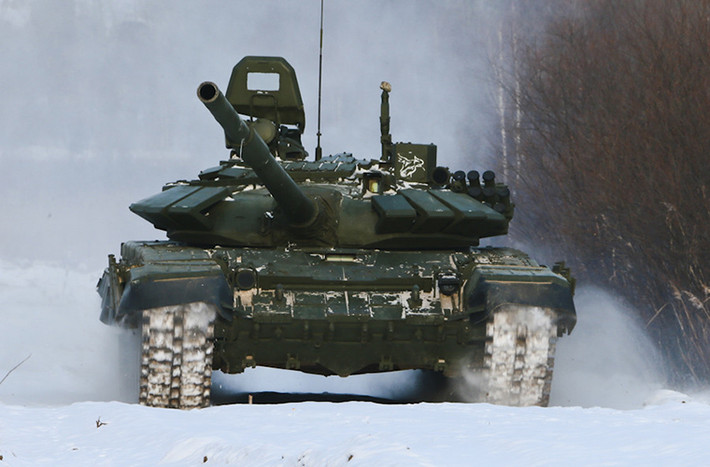 Những chiếc T-72B3 của Quân đội Nga được nâng cấp pháo chính tốt so với các phiên bản T-72 trước đó với độ ổn định khi bắn cao, cùng với đó hệ thống điều khiển hỏa lực mới và có thể phóng cả tên lửa chống tăng có dẫn đường 9M119 qua nòng pháo chính. Ngoài ra hệ thống giáp trên T-72B3 cũng được trang bị lại với hệ thống giáp bảo vệ tích hợp Kontakt 5.