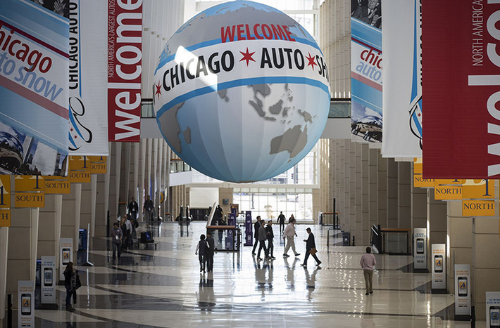 Triển lãm Chicago Auto Show 2015 sẽ sáng đèn từ ngày 12/2, nơi được xem là cơ hội cho các hãng xe danh tiếng "khoe" hàng loạt crossover và xe tải đỉnh cao của mình.