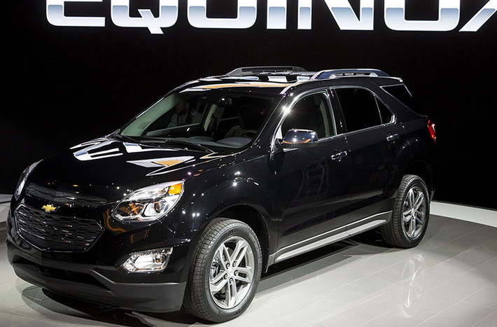 Chevrolet Equinox phiên bản nâng cấp đã lộ diện trong triển lãm Chicago năm nay với phần mũi và nhiều trang thiết bị mới.
