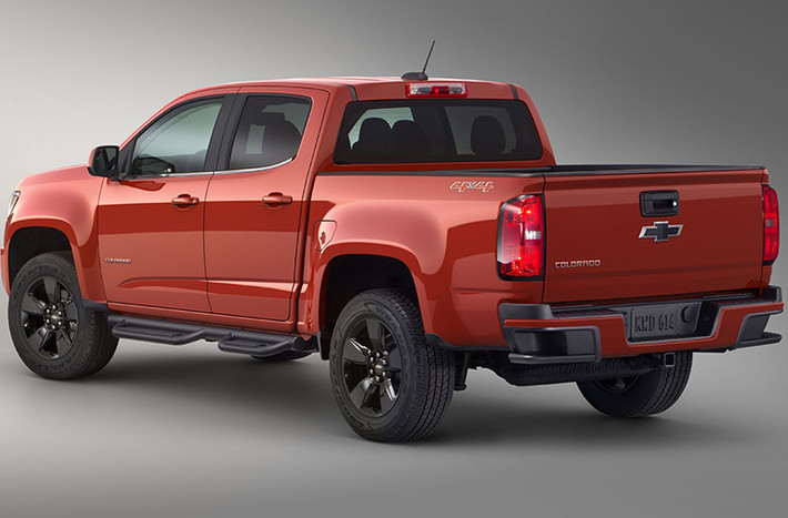 Hệ thống phụ kiện GearOn tích hợp trên phiên bản đặc biệt 2015 của Chevy Colorado được thiết kế với nhiều tùy chỉnh nhằm dễ dàng tháo lắp thêm nhiều phụ kiện, đồ đạc như xe đạp, ván trượt tuyết/lướt sóng, lều trại...