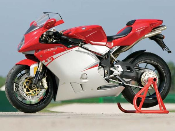 6. MV Agusta F4 1000 R - 299 km/h: Chiếc xe Ý này được trang bị động cơ DOHC 4 xi lanh, 16 van với công suất đầu ra 174 mã lực.
