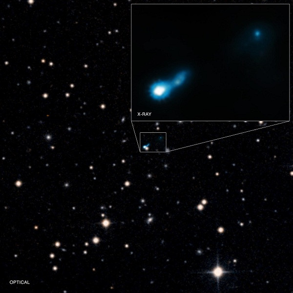 Quasar được tạo ra khi một lỗ đen nuốt chửng vật chất, bởi vậy nó luôn có khí nóng bao quanh và phát ra bức xạ cực mạnh. So với thiên hà chủ có hàng trăm tỷ ngôi sao, quasar có thể tỏa sáng gấp 1000 lần.