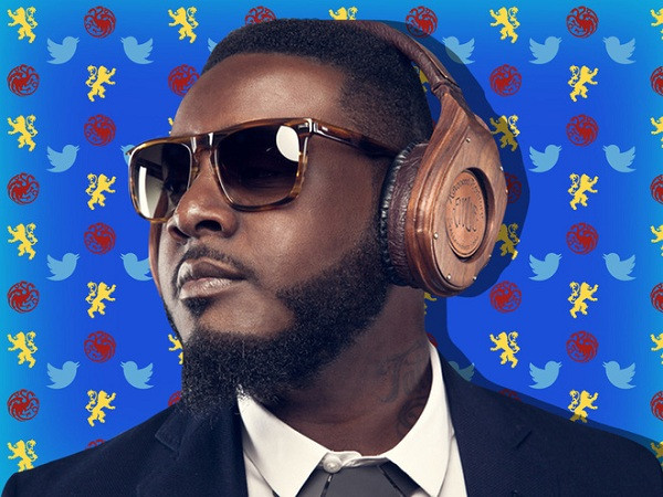 Tai nghe của Beats đã trở thành sản phẩm đình đám được nhiều sao thế giới lựa chọn, và một trong số những phiên bản giới hạn là chiếc headphone của rapper T-Pain. Tai nghe được chế tác bởi nghệ nhân Kyle Miller, người điều hành TGT Studios với chất liệu gỗ khá ấn tượng.