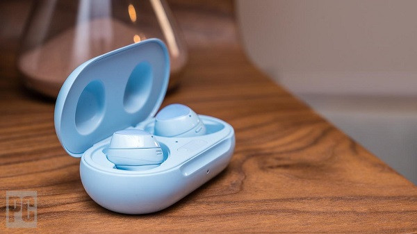Vào đầu năm nay, Samsung đã ra mắt thế hệ tai nghe không dây Galaxy Buds+ mới cùng Galaxy S20 series.