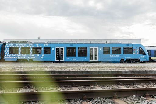 Họ cho biết đang có kế hoạch cung cấp thêm 14 tàu không khí thải khác cho tiểu bang Lower Saxony vào năm 2021, trong khi các tiểu bang khác cũng bày tỏ sự quan tâm.