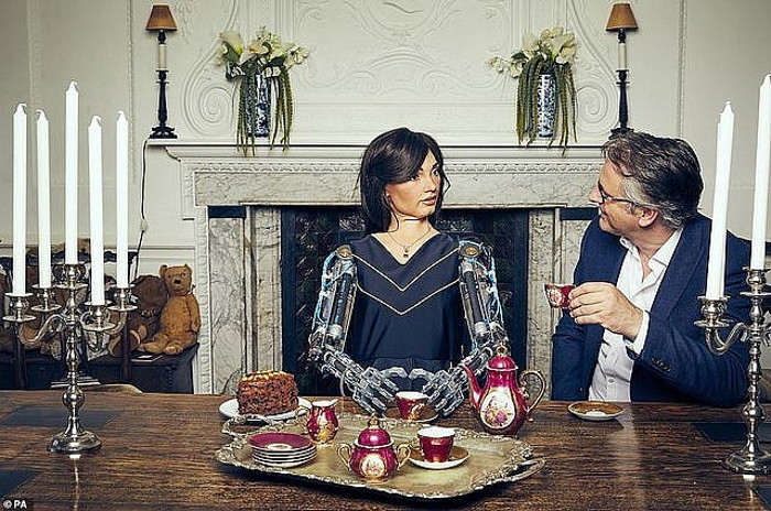 Ai-da là một biểu tượng mới cho trí tuệ của nhân loại. Trí tuệ của công dân robot Sophia