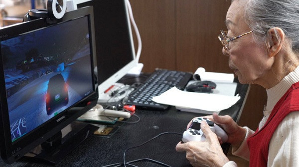 Hiện tại kênh YouTube của cụ bà game thủ nhiều tuổi nhất thế giới này đang có tổng cộng 108 video với gần 200.000 lượt người theo dõi. Bà đăng 3-4 video mỗi tháng và cảm thấy rất vui mừng vì được người xem ủng hộ.