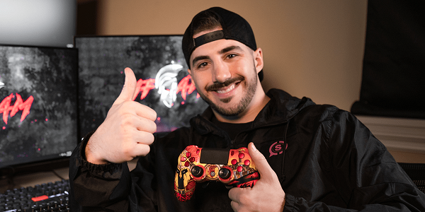 10. Nickmercs (Nick Kolcheff): Nhân vật cuối cùng trong top 10 game thủ giàu nhất thế giới là Nickmercs với số tiền thu về lên đến 6 triệu USD năm 2019. Anh là một trong 10 streamer được xem nhiều nhất trong năm 2019, và hiện hoạt động độc quyền với Twitch.