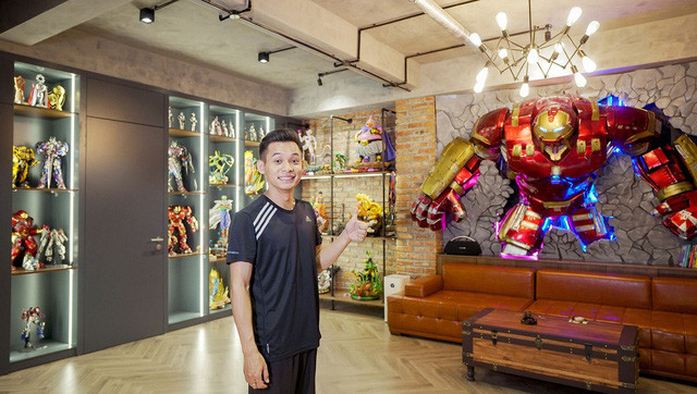 Theo đó, một góc "nhỏ" trong căn phòng đó là một bộ mô hình Hulkbuster khổng lồ vô cùng ấn tượng.