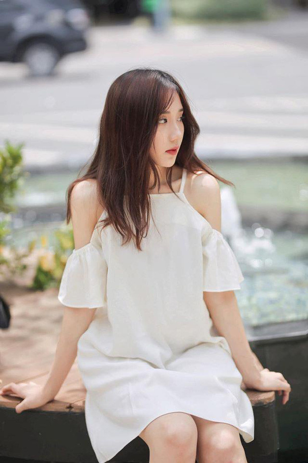 Cô nàng còn được đông đảo khán giả biết đến qua những clip cover nhạc với giọng hát trong trẻo, luyến láy chuyên nghiệp.