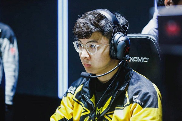 Nam streamer nổi tiếng từng là một chàng trai có vẻ ngoài khá mũm mĩm.