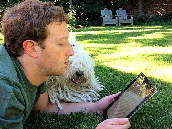Mark Zuckerberg mới đây cho biết sẽ tạm dừng truyền thống đặt những mục tiêu cá nhân xuyên suốt năm trong năm 2020. Thay vào đó, anh sẽ “dành sự tập trung dài hạn” cho các dự án cần nhiều nguồn lực và thời gian hơn.
