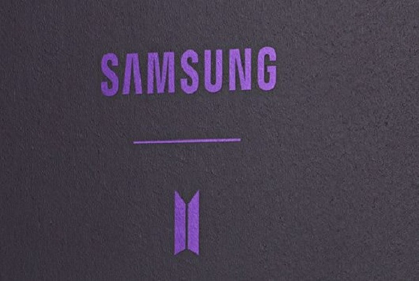 Cụ thể, theo GSMArena, Samsung đang hợp tác với nhóm nhạc nam Hàn Quốc BTS để ra mắt một phiên bản đặc biệt của chiếc Samsung Galaxy S20+ và tai nghe không dây Galaxy Buds+. Trước đó, BTS cũng từng hợp tác với LG trong một chiến dịch tương tự dành cho LG G7 ThinQ và LG Q7+.