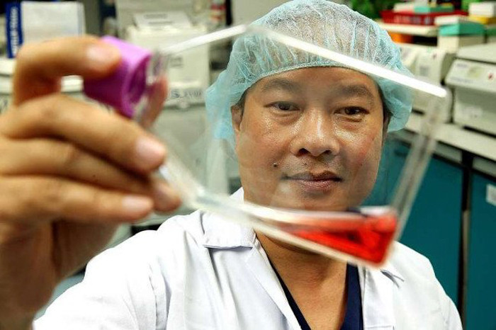 Công nghệ tế bào gốc từ màng cuống rốn. Tiến sĩ Phạm Toàn Thắng đã khiến cả thế giới ngưỡng mộ và nể phục khi sản xuất thành công tế bào gốc từ màng cuống rốn. Phương pháp tách tế bào da từ mang dây rốn giúp chữa lành các vết thương về da do bỏng, tiểu đường, loét do phóng xạ, thậm chí là chăm sóc sắc đẹp.