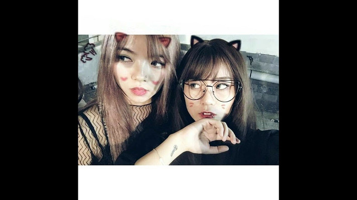 MisThy và Ohsusu trước đây cùng ở trong nhóm The Queen Team - đây là đội tuyển eSports tập hợp toàn game thủ nữ đầu tiên tại Việt Nam.