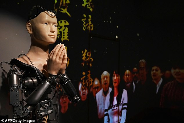 Robot Mindar có thể giảng kinh về nhiều chủ đề như lòng trắc ẩn, tác hại của ham muốn, giận dữ và bản ngã.