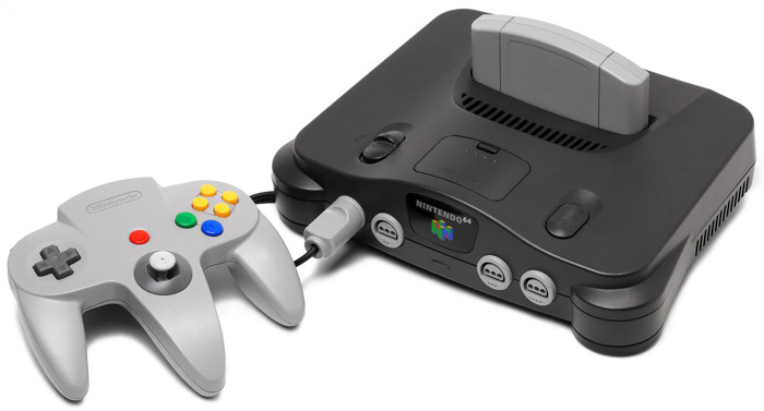 Các đời console (máy điện tử 4 nút) huyền thoại như NES (Nintendo Entertainment System), Atari 2600, Nintendo 64, … đều dùng băng game. Những băng game này có hình hộp, chứa một bảng mạch nhỏ bên trong cùng với các chân tiếp xúc bằng kim loại cắm vào console. Tựa game nổi tiếng nhất một thời trên hệ máy này có thể kể đến như Contra, Super Mario...