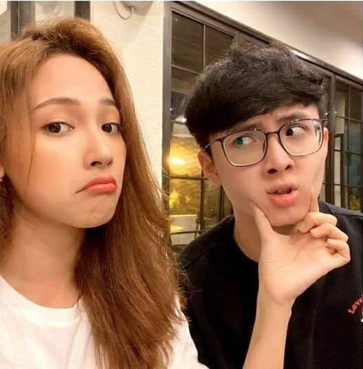 Từ khi kết thúc gameshow, cặp đôi này liên tục hẹn hò nhau và cùng có những cử chí đáng yêu bên nhau khiến dân tình không khỏi tích cực gán ghép. hiều người tin rằng mối quan hệ của cặp đôi đang tiến triển tốt và ngày càng thân thết hơn.
