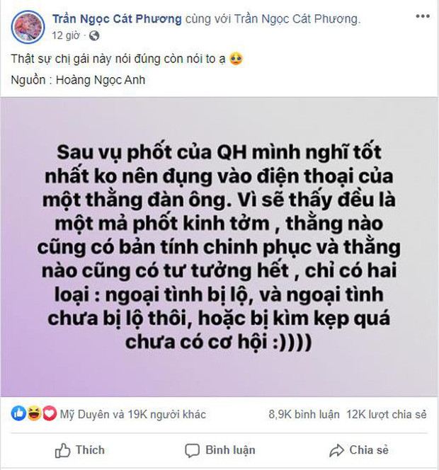 Thế nhưng những chia sẻ mới đây của nữ streamer Trần Ngọc Cát Phương lại hoàn toàn quy chụp, cực đoan khiến cộng đồng mạng bức xúc lên tiếng. Theo đó, cô nàng có vẻ như mất niềm tin vào đàn ông: "không nên đụng vào điện thoại của một thằng đàn ông vì sẽ thấy mả phốt kinh tởm".