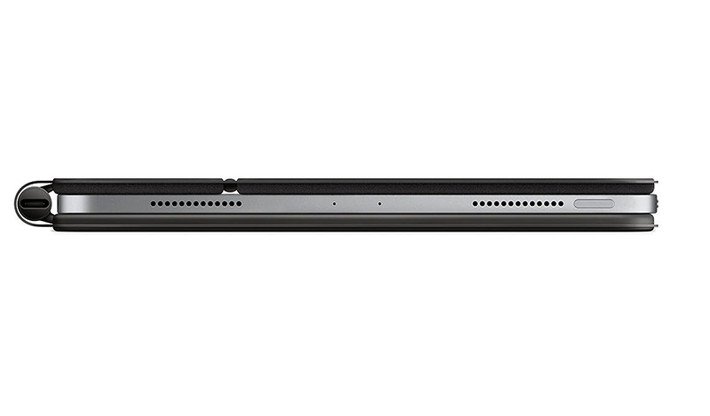 Bàn phím bản 11 inch này nặng 601gr và khi kết hợp cùng máy thì tổng cộng là 1.072gr. Đối với bản 12,9 inch con số này là 701gr, lắp vào iPad Pro 2020 12,9" sẽ có con số lên đến 1351gr.