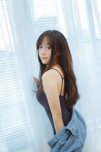Từ khi "theo chồng bỏ cuộc chơi", nữ streamer ít xuất hiện trên MXH hơn trước, dù vậy mọi động tĩnh của cô vẫn được dân tình chú ý.