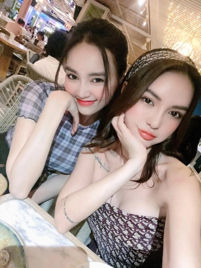 Lucie Nguyễn được biết đến là KOL nổi tiếng với lượng booking quảng cáo khủng, cô nàng cũng sở hữu 1 studio ảnh cưới cùng 3 thương hiệu thời trang nổi tiếng. Người đẹp này có mối quan hệ thân thiết với hội chị đẹp showbiz như Diệp Lâm Anh, Ninh Dương Lan Ngọc, Minh Triệu, Kỳ Duyên