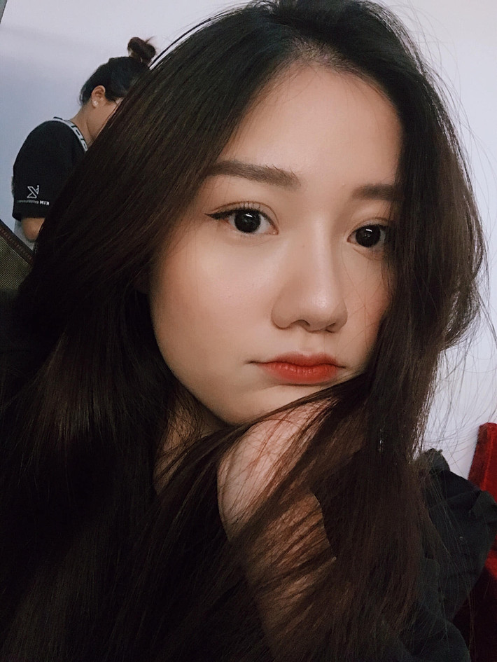 Khác với chị gái Huỳnh Mi, em út nhà Trấn Thành là Huỳnh Ân lại có đam mê nghệ thuật và ước mơ trở thành người nổi tiếng giống như anh trai và chị dâu.