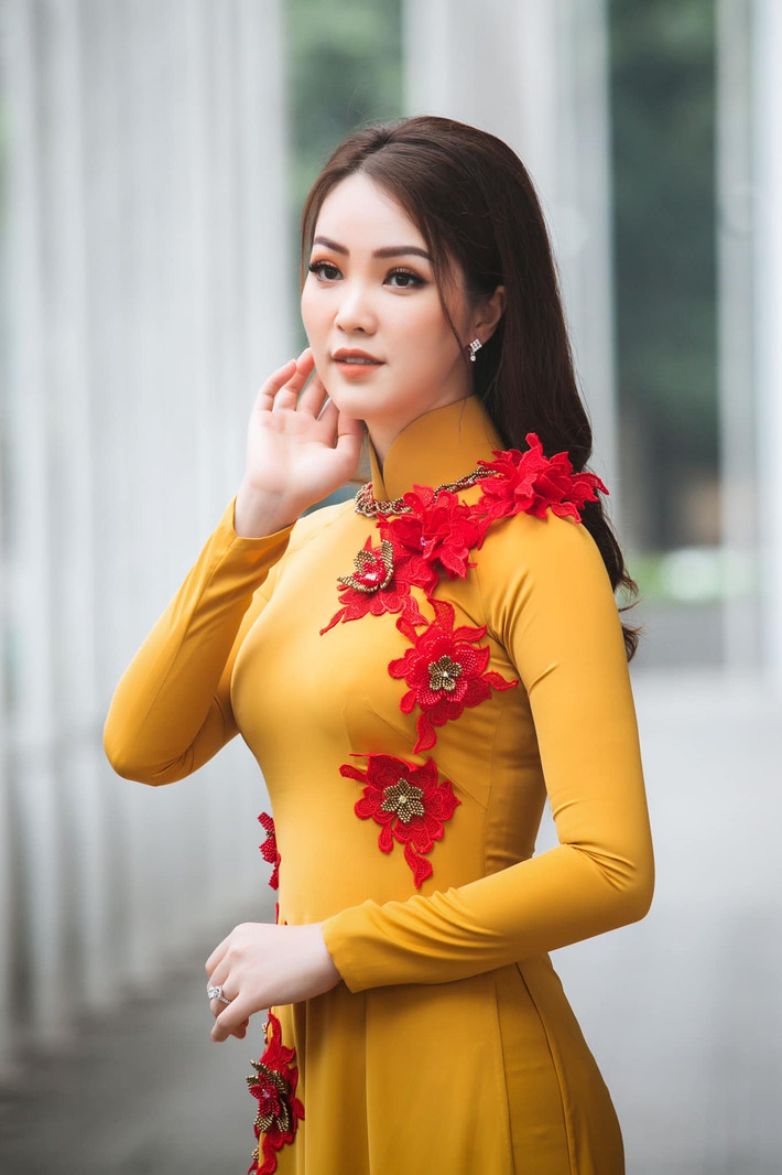 Chồng của nữ MC VTV là kỹ sư xây dựng và là giám đốc của một công ty bất động sản lớn.