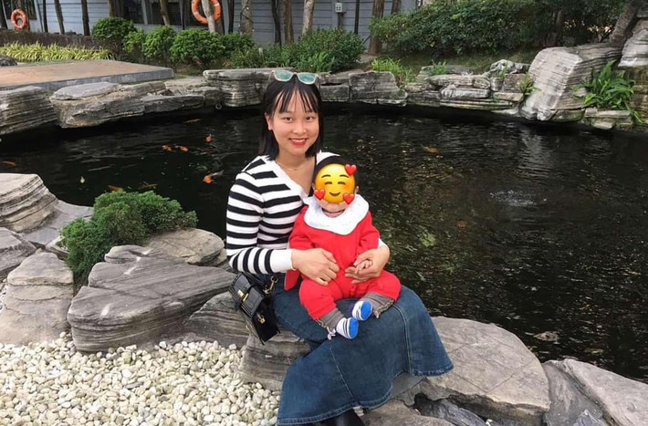 Nữ điều dưỡng nói rằng, lúc chạy đến thấy bé đang nguy hiểm, chị không suy nghĩ nhiều chỉ biết cấp cứu cho bé.