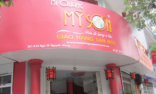 Thực khách ưa thích món này thường tìm đến số 2C Quang Trung, Mỳ Quảng Mỹ Sơn, ngõ 36 Nguyên Hồng, hay 40 Duy Tân, quán Hoàng Bèo... để thưởng thức.