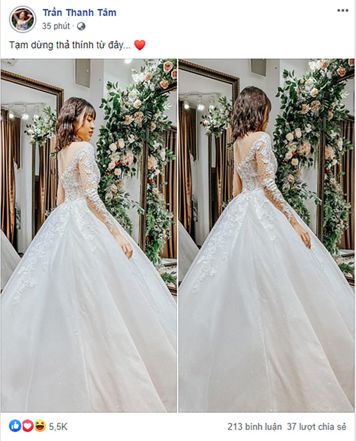Tuy nhiên thì mới đây, Trần Thanh Tâm bất ngờ đăng ảnh mặc váy cưới lên trang cá nhân khiến cộng đồng mạng không ngừng xôn xao, tò mò.