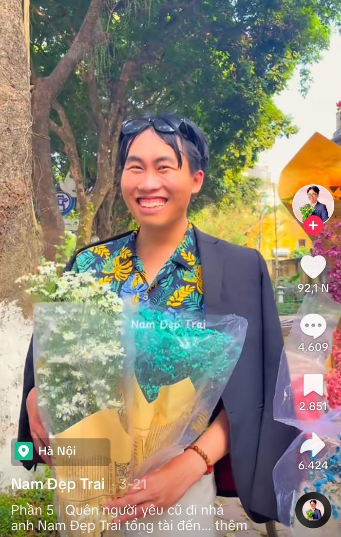 Thời gian gần đây, cái tên "Tổng tài gia trưởng Nam đẹp trai" đã nổi rần rần nhờ các clip nói về tiêu chí chọn vợ. Trong những clip, "Nam đẹp trai" trông kém sắc với áo sơ mi chật ních, mái tóc bổ luống bị bết cùng nụ cười ngờ nghệch, nhưng các tiêu chí đưa ra khiến dân mạng dở khóc dở cười.