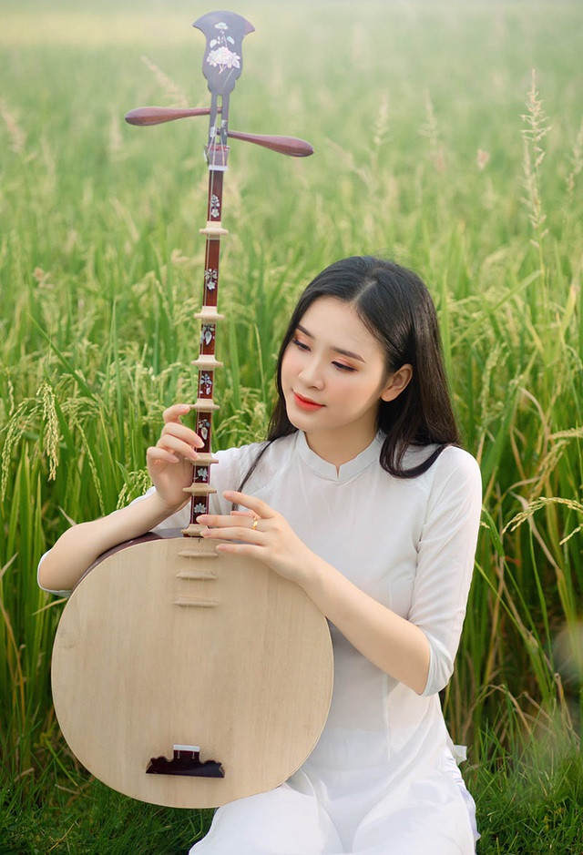 Để trở thành một giáo viên gương mẫu, Thảo Vi đang không ngừng nỗ lực hoàn thiện bản thân và trau dồi kiến thức.